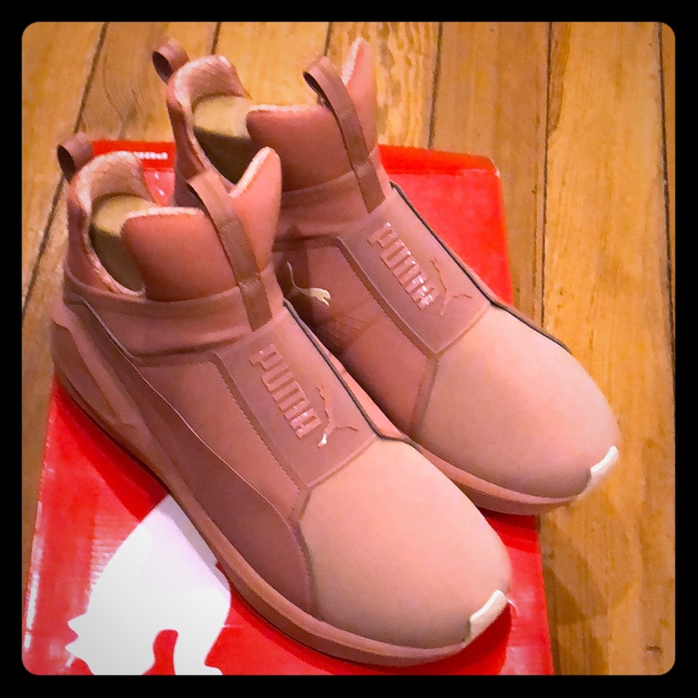 Women’s Pumas